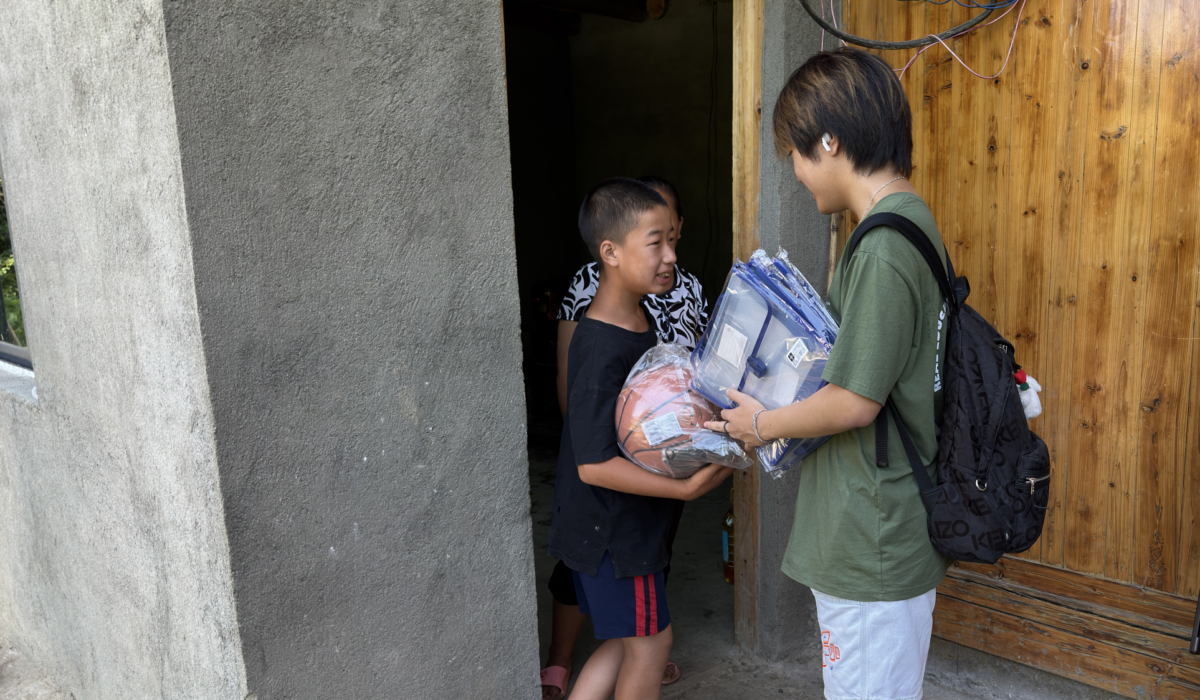 Community Service: What High School Students Really Learn